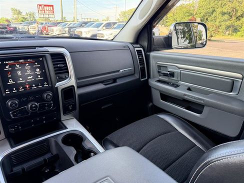 Used 2018 RAM 2500 Big Horn AWD/4WD image 21