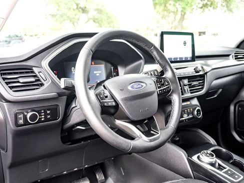 Used 2023 Ford Escape Active image 15
