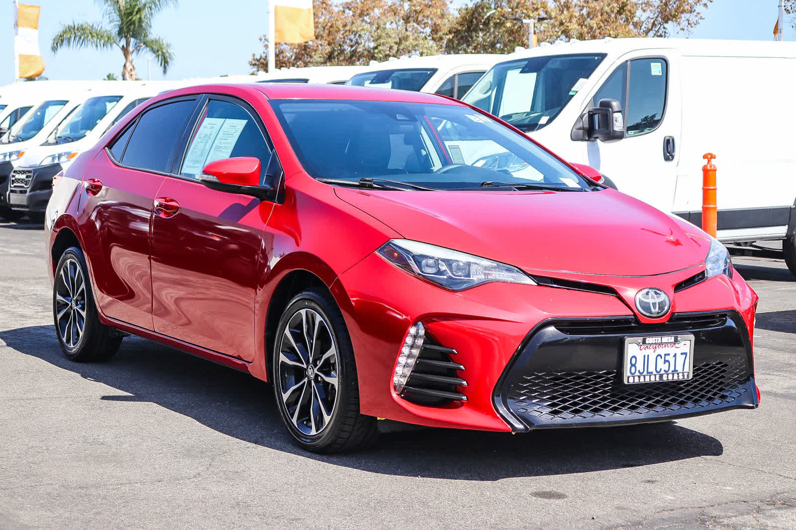 Used 2019 Toyota Corolla SE w/ Carpet Mat Package (TMS) FWD image 3