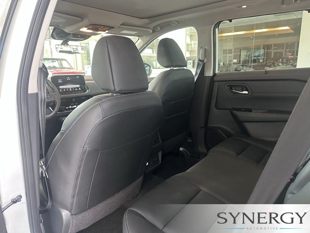 Used 2023 Nissan Rogue SL w/ SL Premium Package FWD image 28