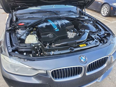 Used 2015 BMW ActiveHybrid 3 w/ Technology Package image 40