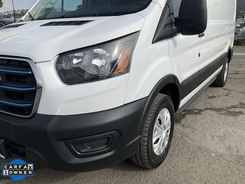 Used 2022 Ford E-Transit Medium Roof image 65