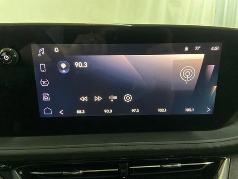 Used 2025 Buick Envista Avenir FWD image 41