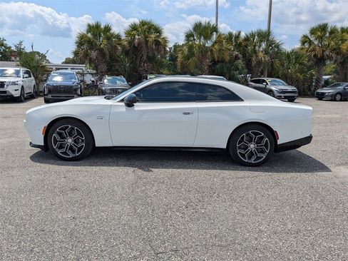 Used 2024 Dodge Charger R/T w/ Plus Group image 6