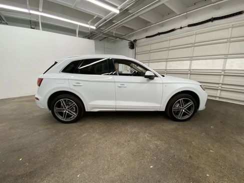 Used 2022 Audi Q5 e Prestige image 7