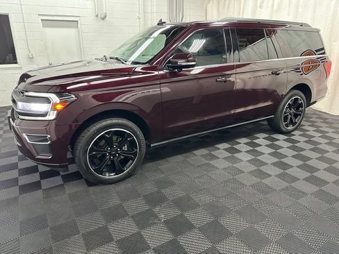 Used 2023 Ford Expedition Max Limited AWD/4WD image 5