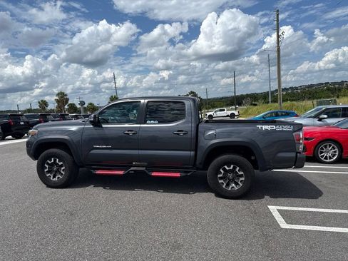 Used 2023 Toyota Tacoma TRD Off-Road w/ Technology Package AWD/4WD image 4