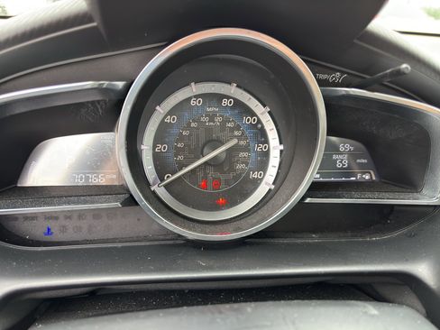 Used 2017 Toyota Yaris iA FWD image 9