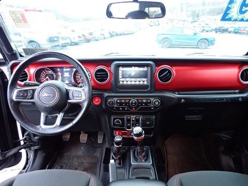 Used 2019 Jeep Wrangler Unlimited Rubicon w/ Steel Bumper Group image 19