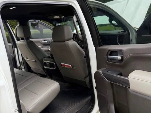 Used 2021 Chevrolet Silverado 1500 LTZ AWD/4WD image 19