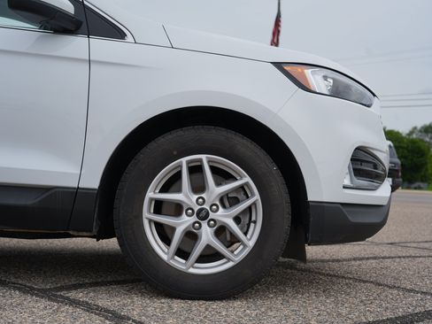 Used 2024 Ford Edge SEL w/ Convenience Package AWD/4WD image 13