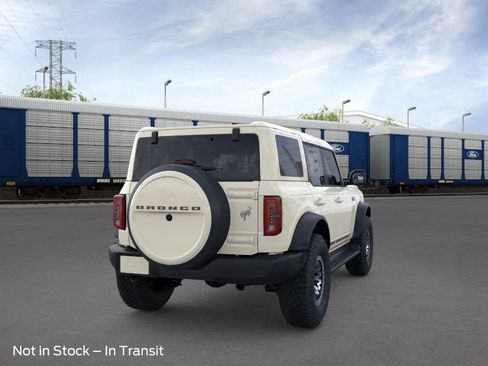 New 2026 Ford Bronco Outer Banks w/ Sasquatch Package AWD/4WD image 9