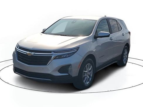 Certified 2022 Chevrolet Equinox LT AWD/4WD image 2