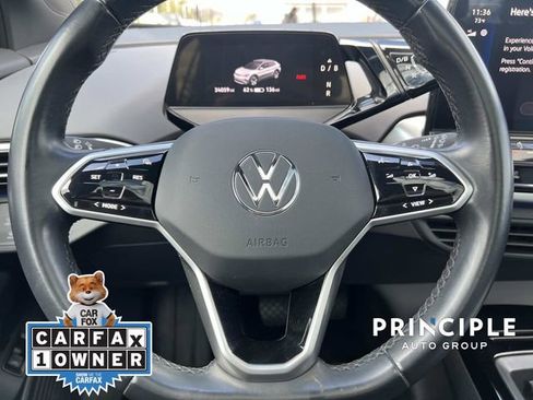 Used 2022 Volkswagen ID.4 Pro S w/ Gradient Package image 18