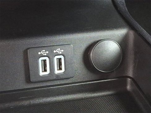 Certified 2019 Ford Fusion SE image 24