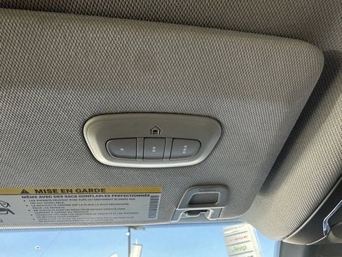 Used 2023 Jeep Grand Cherokee L Limited w/ Luxury Tech Group II image 34