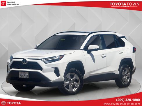 Certified 2025 Toyota RAV4 XLE w/ Convenience Package AWD/4WD image 1