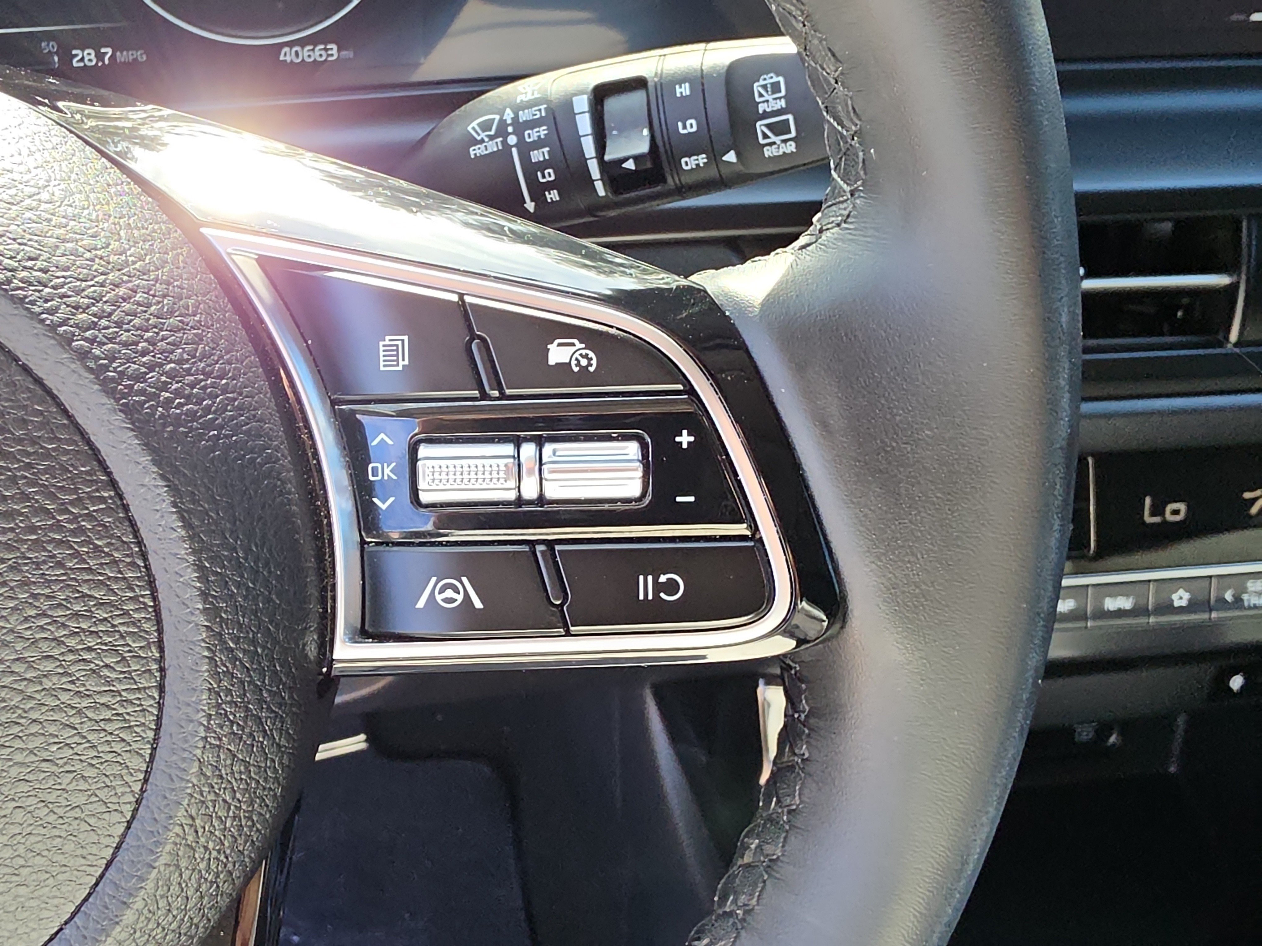 Certified 2024 Kia Seltos EX AWD/4WD image 31