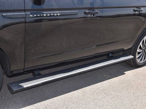 New 2027 Lincoln Navigator L Black Label AWD/4WD image 42