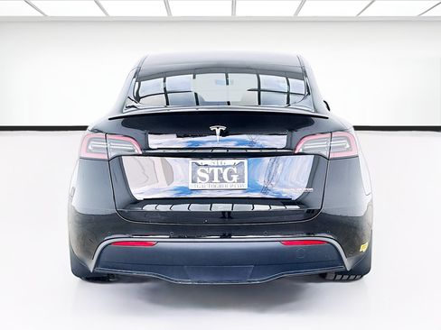 Used 2023 Tesla Model Y Performance AWD/4WD image 5