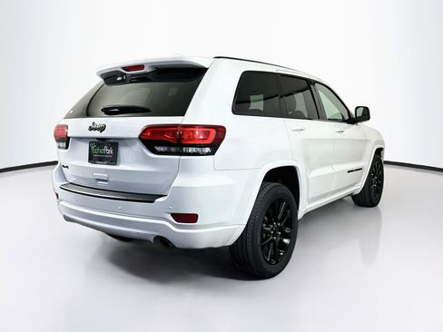 Used 2021 Jeep Grand Cherokee Laredo X AWD/4WD image 9