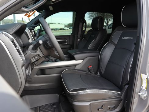 Used 2026 RAM 2500 Laramie w/ Night Edition image 10