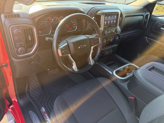 Used 2021 Chevrolet Silverado 1500 LT Trail Boss w/ Bed Protection Package AWD/4WD image 13