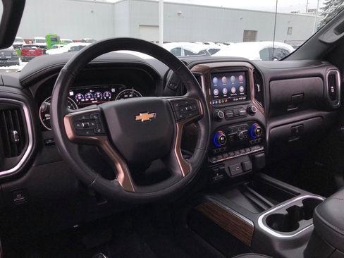 Used 2020 Chevrolet Silverado 1500 High Country w/ Technology Package image 17