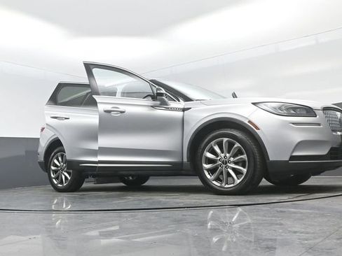 Used 2020 Lincoln Corsair AWD w/ Premium Package image 24