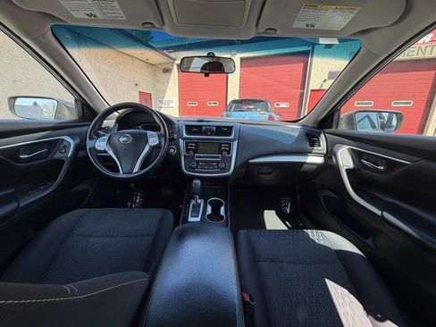 Used 2017 Nissan Altima 2.5 SV image 36