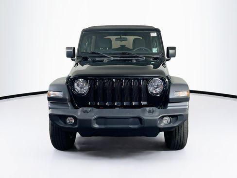 Used 2023 Jeep Wrangler Unlimited Sport AWD/4WD image 2