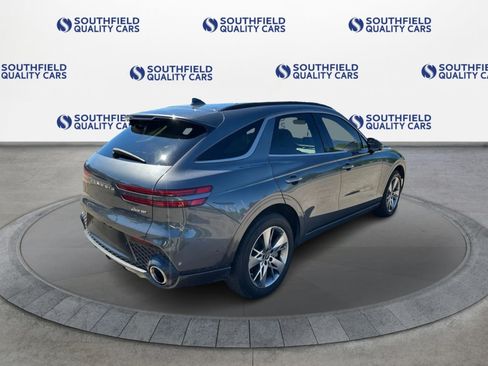 Used 2022 Genesis GV70 3.5T Sport w/ Sport Advanced Package AWD/4WD image 7