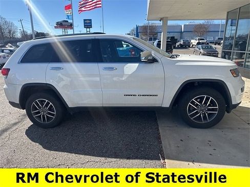 Used 2020 Jeep Grand Cherokee Limited w/ Premium Lighting Group image 4