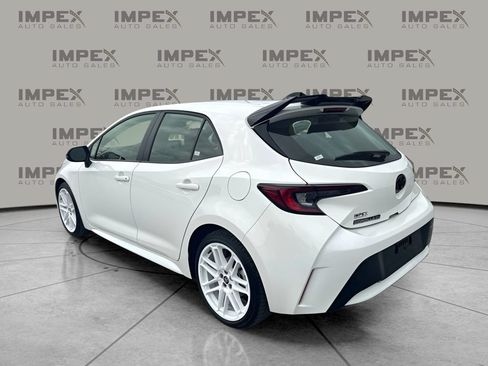 Used 2026 Toyota Corolla SE FWD image 2