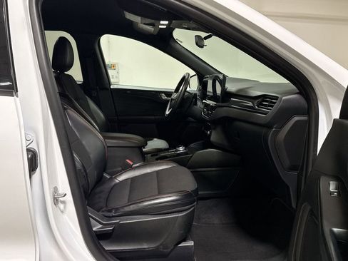 Used 2023 Ford Escape ST-Line w/ Tech Pack #1 AWD/4WD image 22
