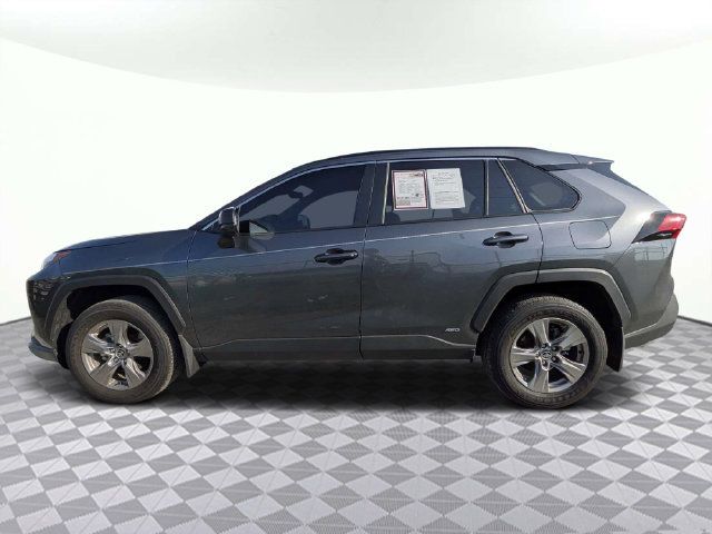 Used 2025 Toyota RAV4 LE AWD/4WD image 6