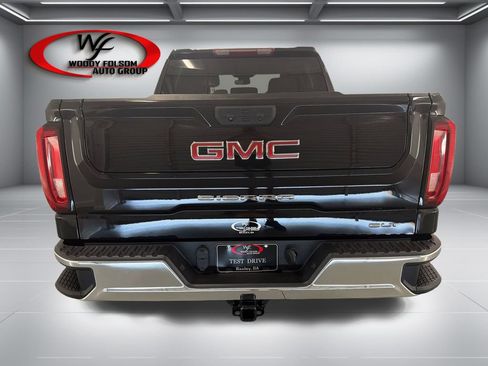 Used 2023 GMC Sierra 1500 SLT AWD/4WD image 7