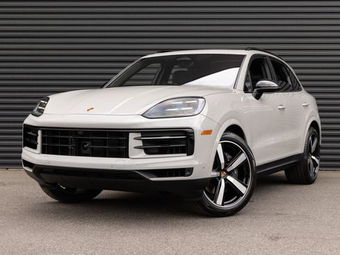 New 2026 Porsche Cayenne AWD/4WD image 1