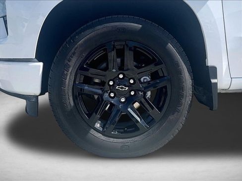 Used 2025 Chevrolet Silverado 1500 Custom w/ Rally Edition RWD image 10