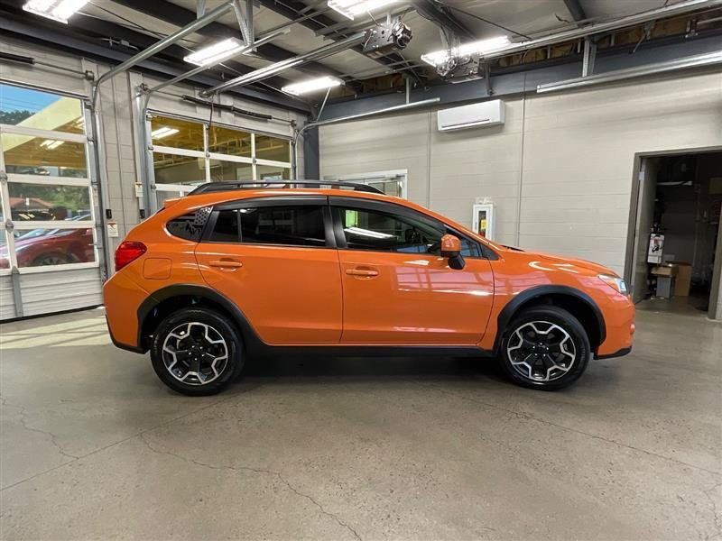 Used 2014 Subaru Crosstrek 2.0i Limited AWD/4WD image 6