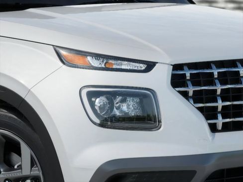 New 2026 Hyundai Venue SEL FWD image 9