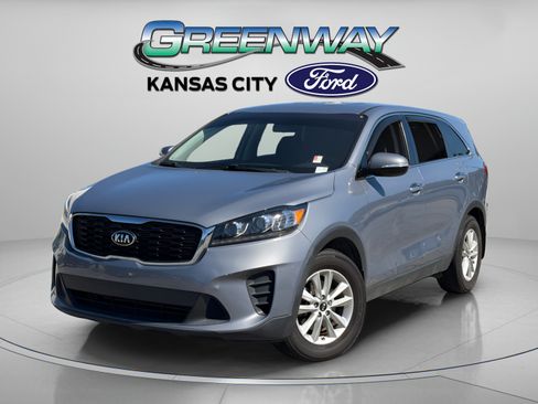 Used 2020 Kia Sorento LX AWD/4WD image 3