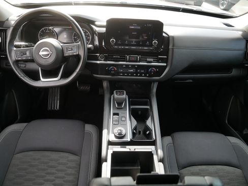 Certified 2024 Nissan Pathfinder SV AWD/4WD image 10