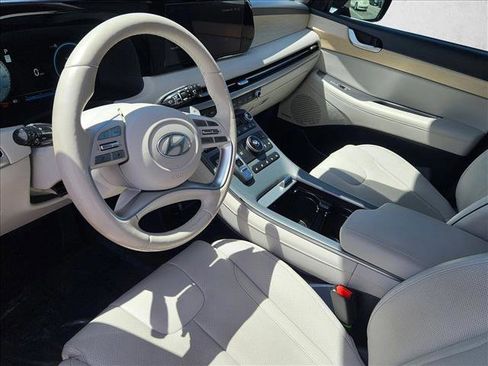Used 2024 Hyundai Palisade Limited FWD image 10