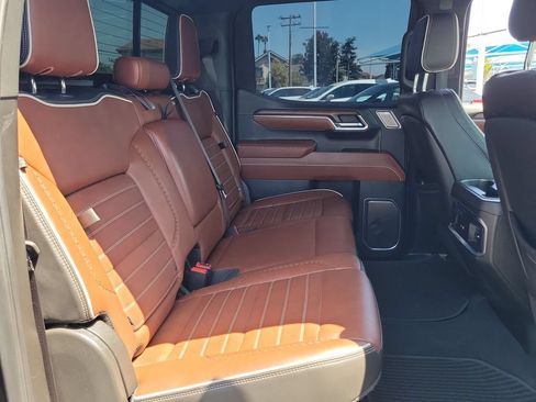Used 2024 GMC Sierra 1500 Denali Ultimate AWD/4WD image 28