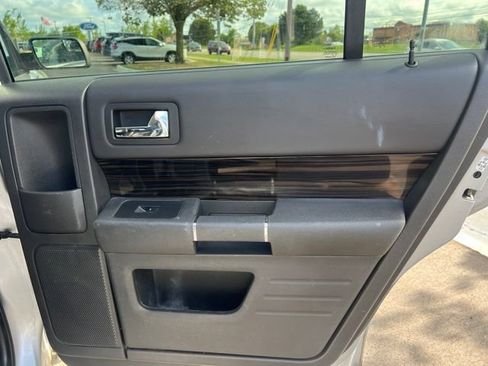 Used 2013 Ford Flex SEL AWD/4WD image 12