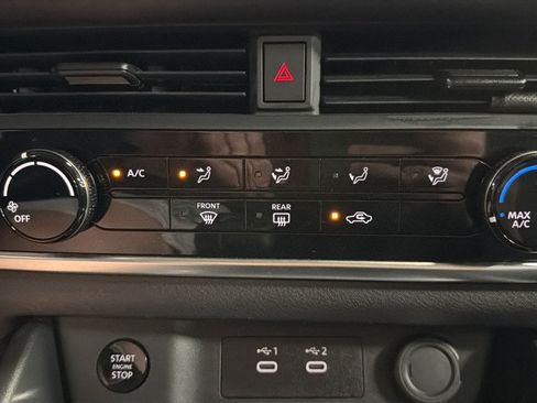 Used 2024 Nissan Rogue S FWD image 26