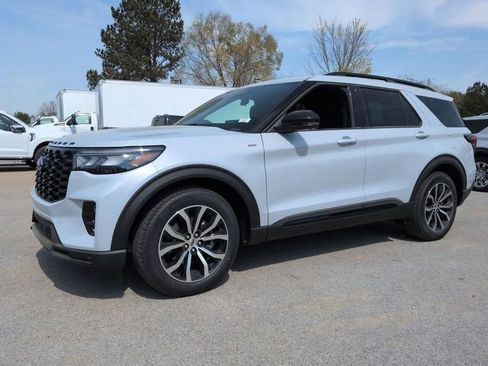 New 2026 Ford Explorer ST-Line image 7