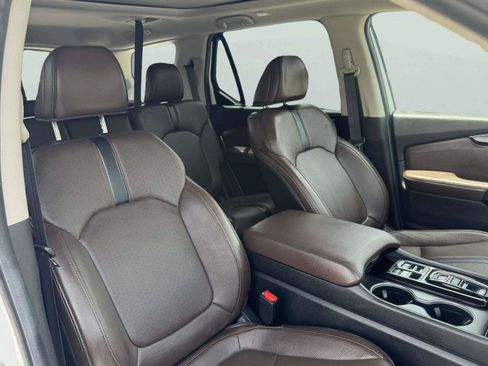Used 2025 Honda Pilot Elite image 63
