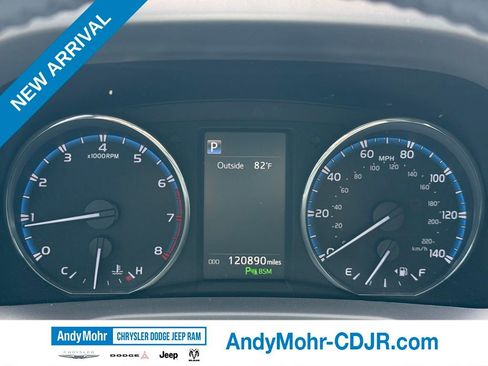 Used 2017 Toyota RAV4 Limited image 9